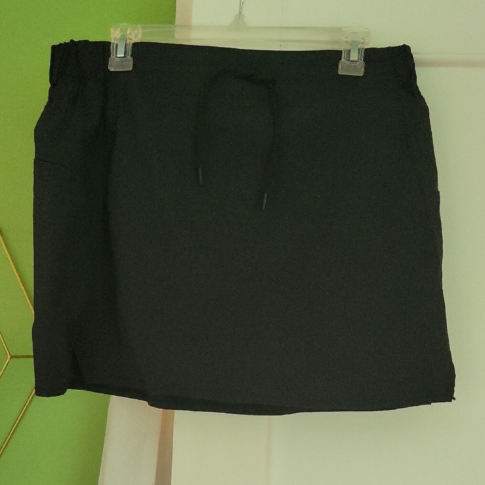 Te Verde Black Skirt